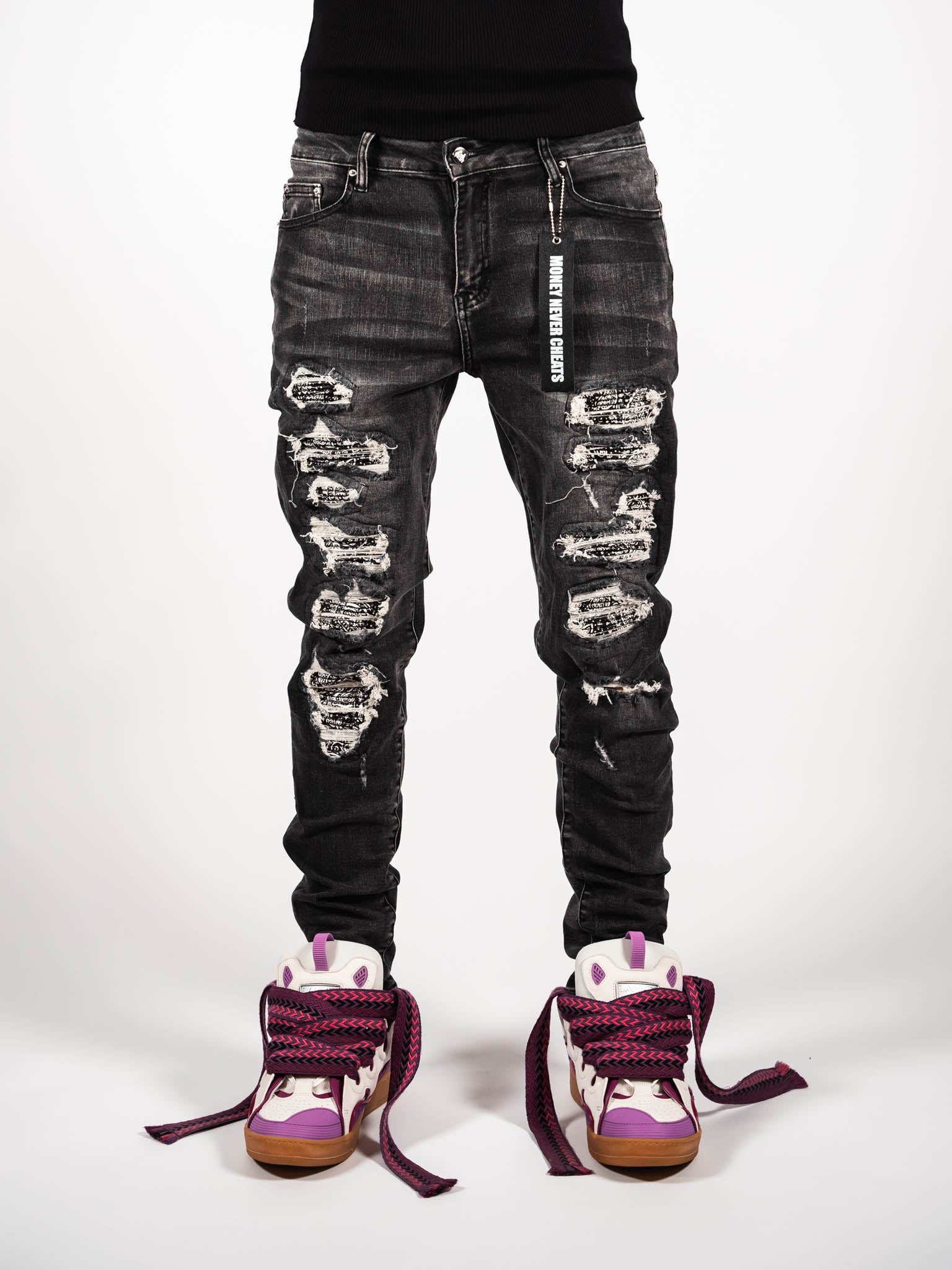 Cropped custom fit denim in Black with tabacco stitch